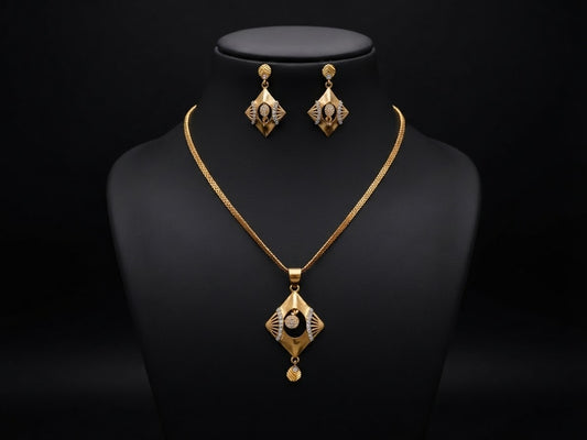Lakashita chain pendal