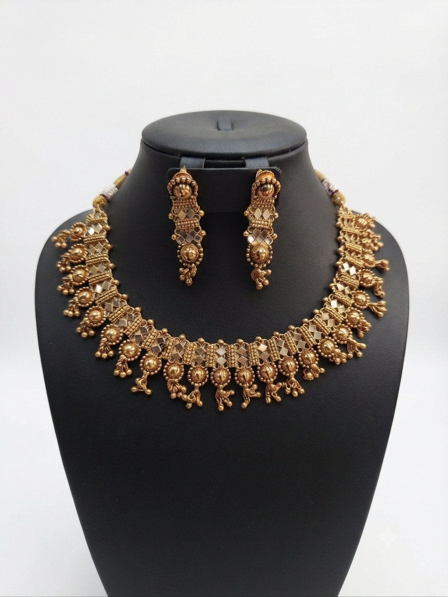 Naira high gold
