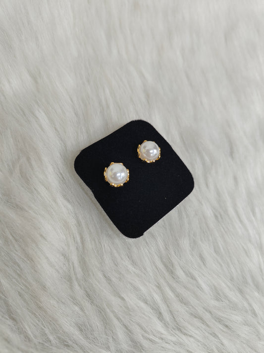 Nisha Golden Earrings