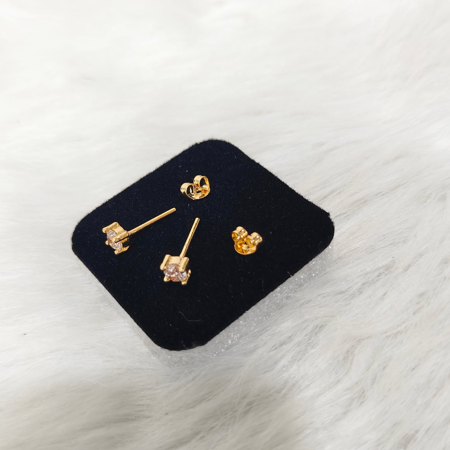 Vanya Golden Earrings